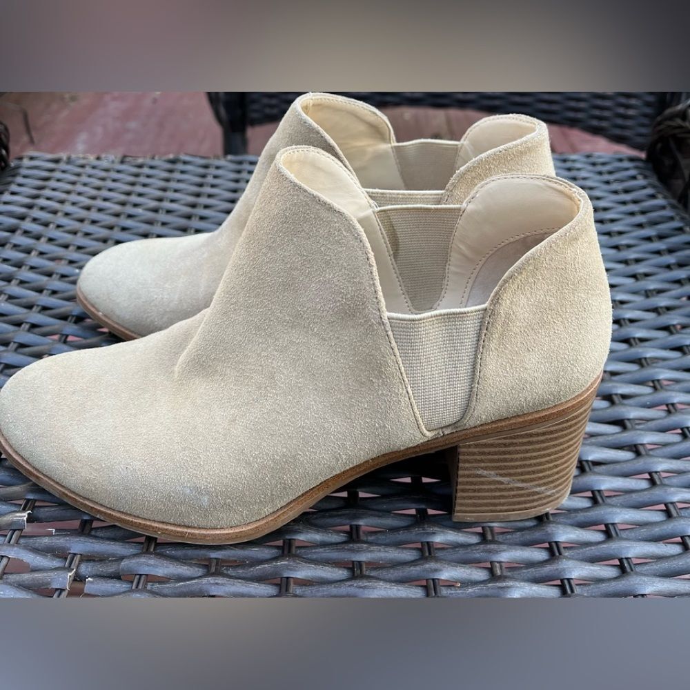 Zara Light Beige/Cream Suede Ankle Booties, Elastic Side Inserts Size 38 - Picture 1 of 13